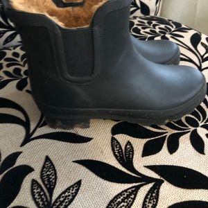 Chooka Chelsea rain boots